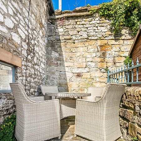 The Artists Loft - A Superb Cottage Sensitively Converted From A Grade II Listed 17Th Century Building Bakewell Esterno foto