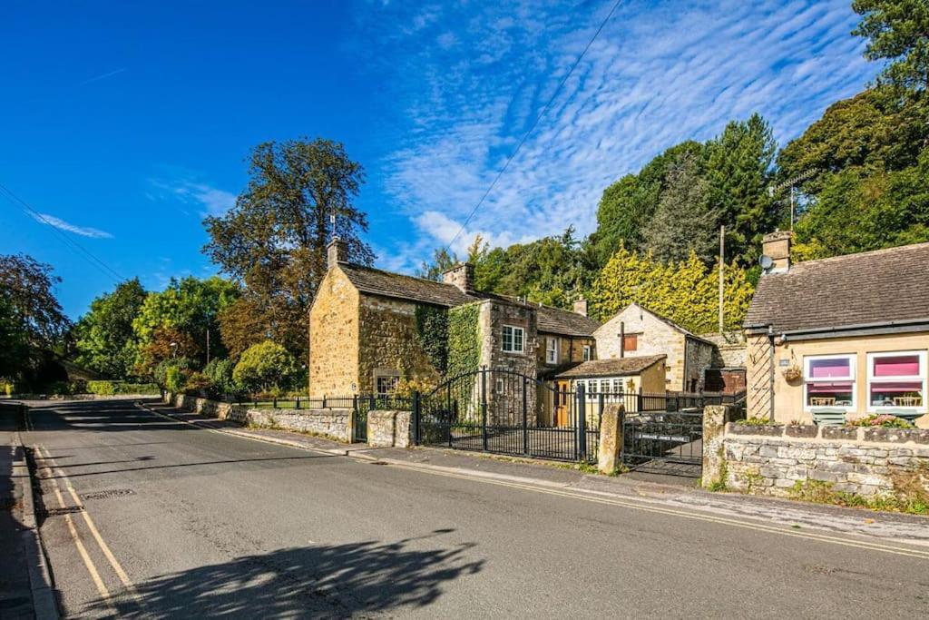 The Artists Loft - A Superb Cottage Sensitively Converted From A Grade II Listed 17Th Century Building Bakewell Esterno foto