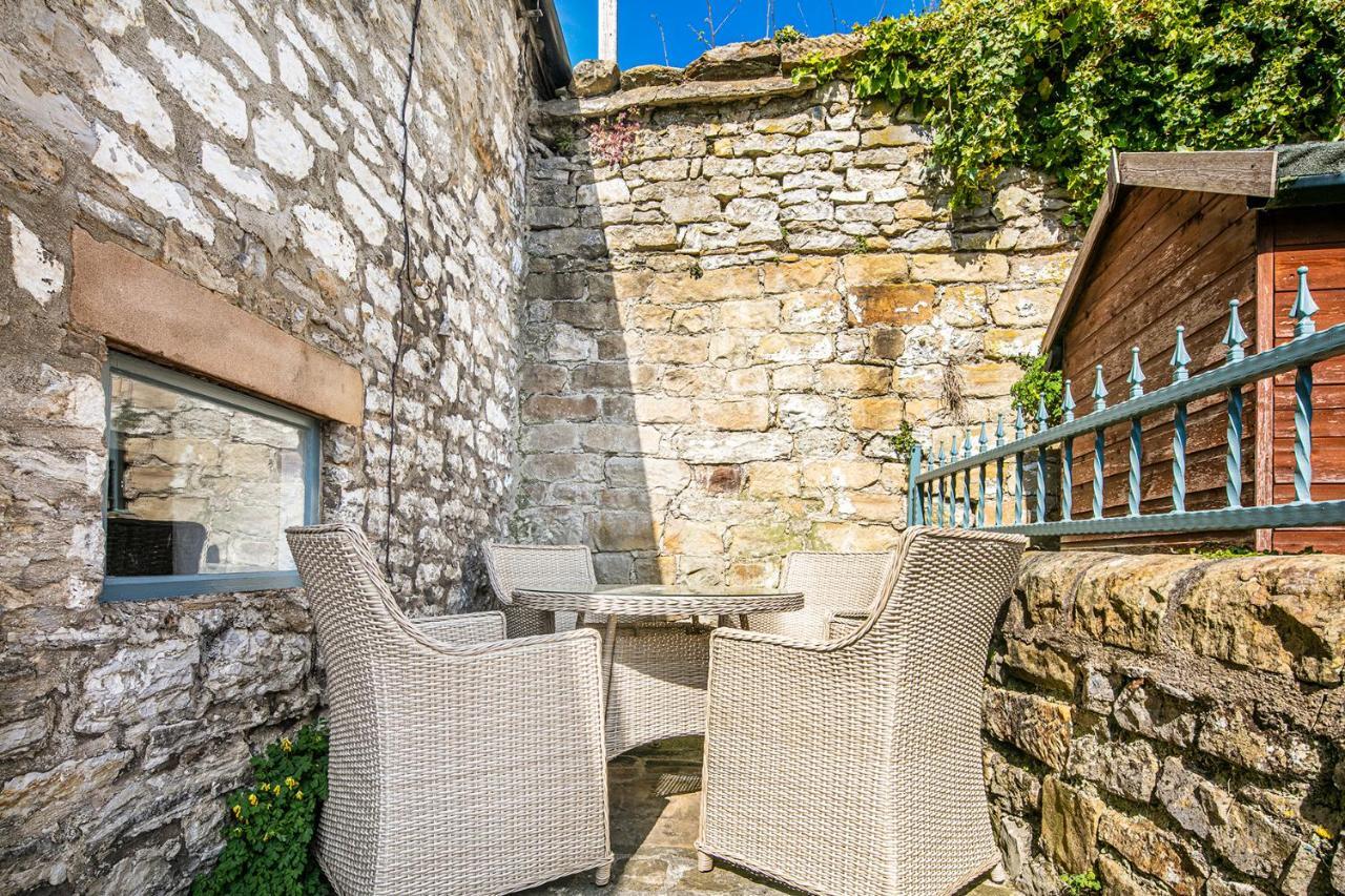 The Artists Loft - A Superb Cottage Sensitively Converted From A Grade II Listed 17Th Century Building Bakewell Esterno foto