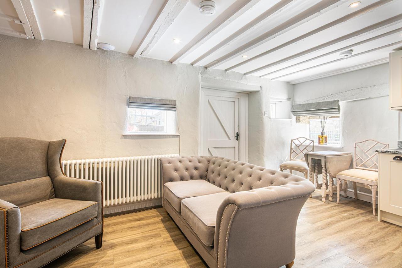 The Artists Loft - A Superb Cottage Sensitively Converted From A Grade II Listed 17Th Century Building Bakewell Esterno foto